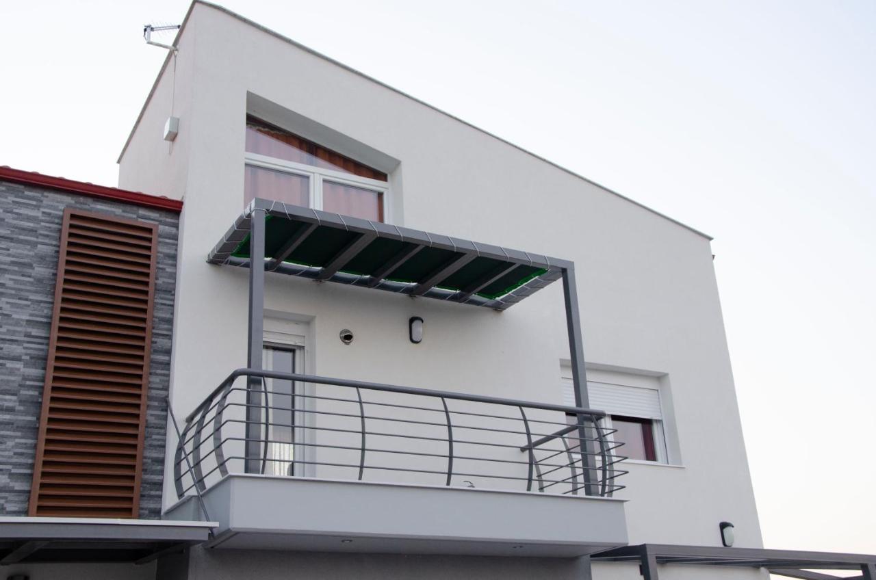Garden'S Sunset Αvra Apartment Неа Миханиона Екстериор снимка